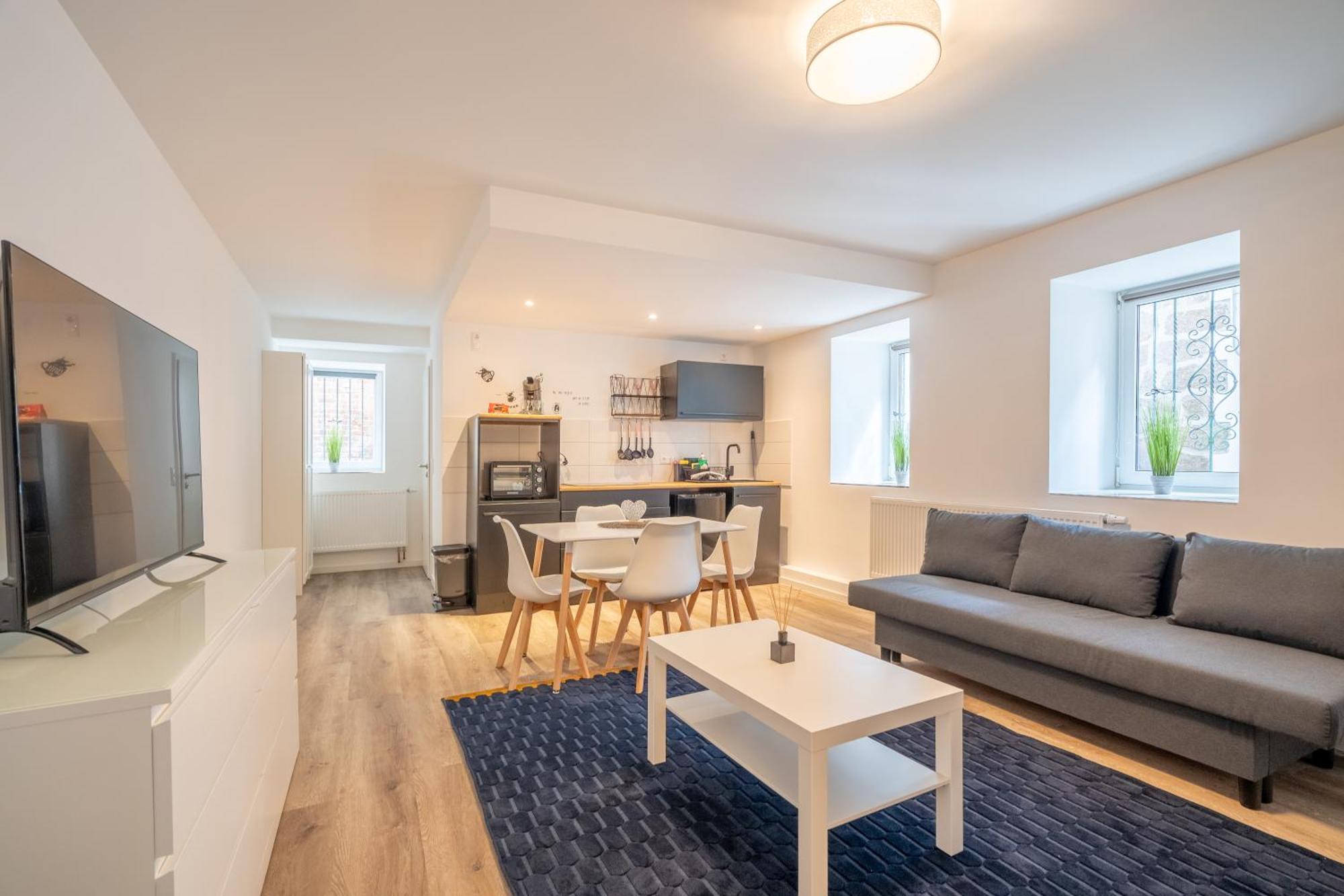 Gemuetliche Dachgeschosswohnung -Waldstrassenviertel Leipzig Luaran gambar
