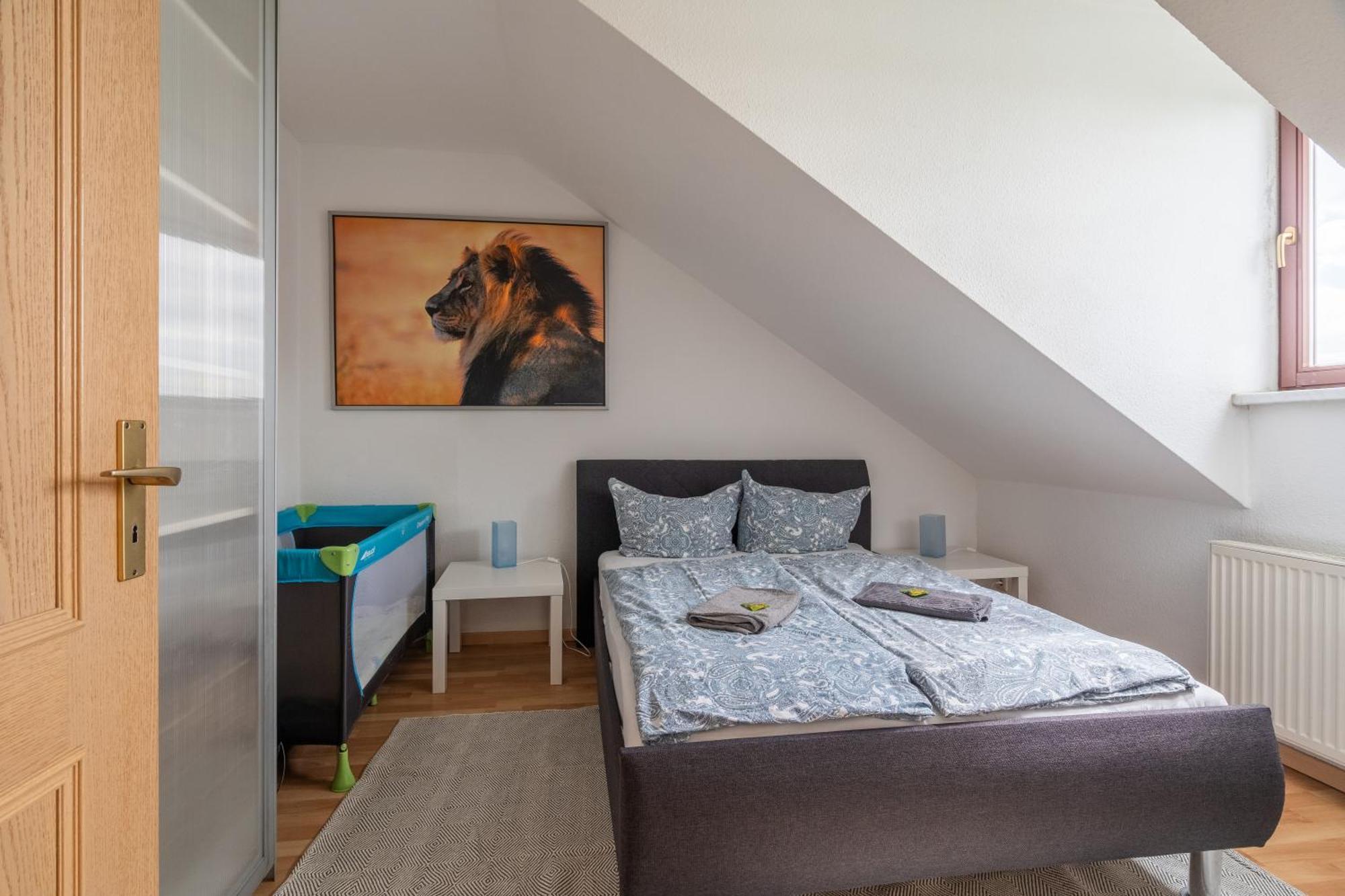 Gemuetliche Dachgeschosswohnung -Waldstrassenviertel Leipzig Luaran gambar